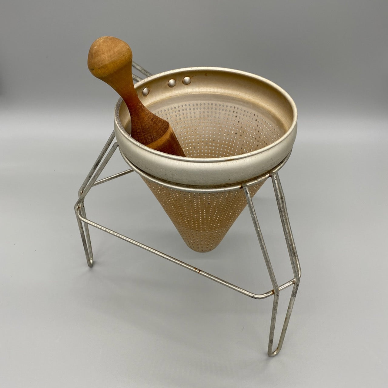 Cone Colander Strainer with Stand & Wood Pestle