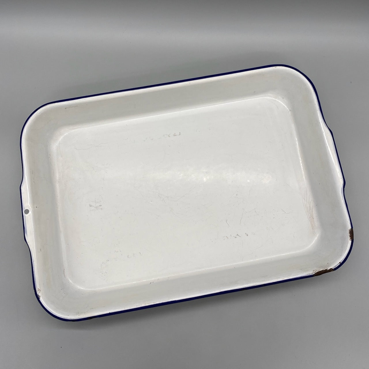 White Enamel Pan