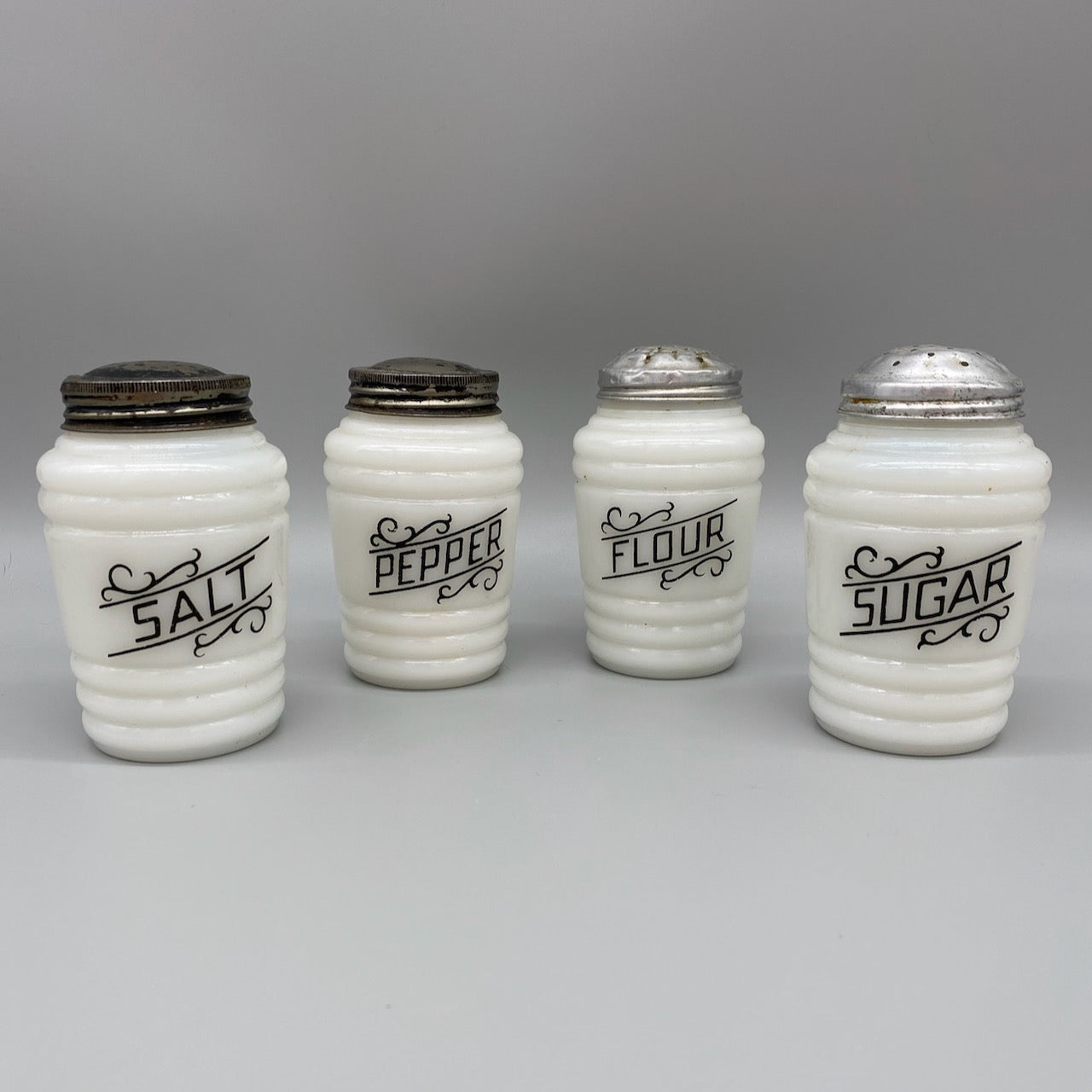 Vintage Shaker Set